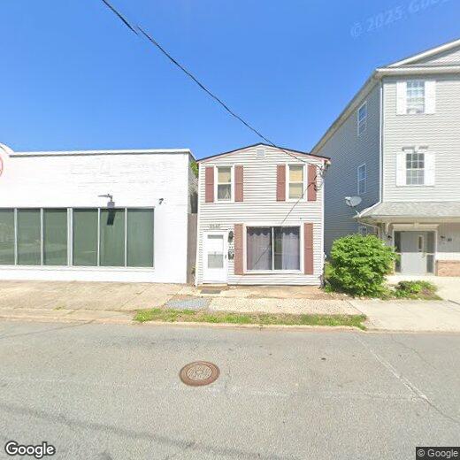 Primary Photo - 22 E Mt Vernon St