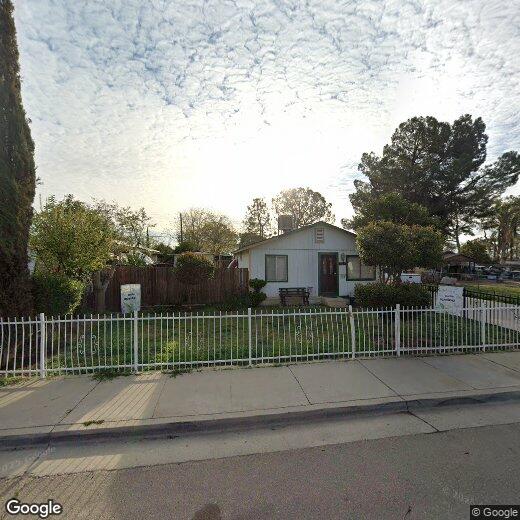 Primary Photo - 527 Tanner St