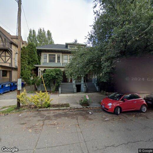 Primary Photo - 2221 NW Hoyt St