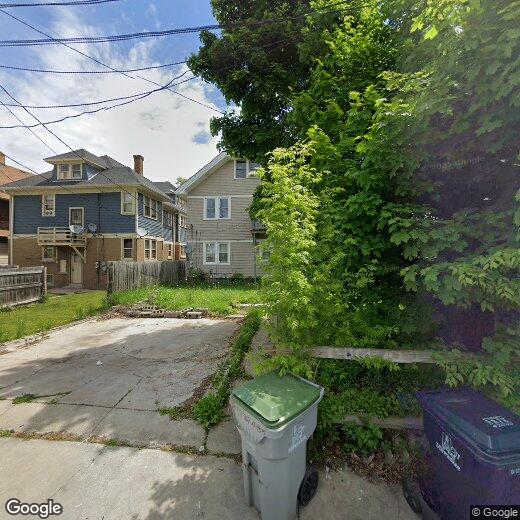 2767 N 45th St Unit 2769 Upper, Milwaukee, WI 53210 Apartment for