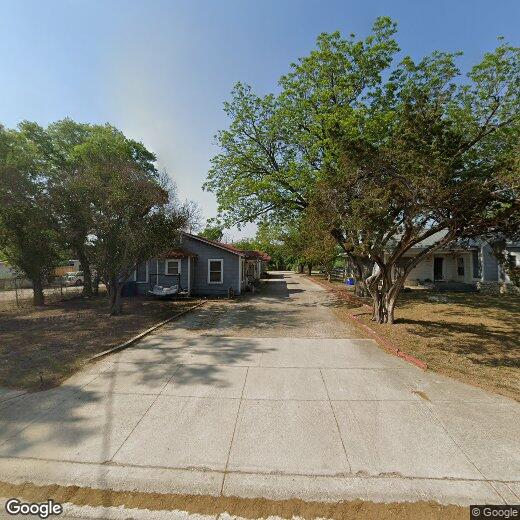 Primary Photo - 381 Guadalupe St