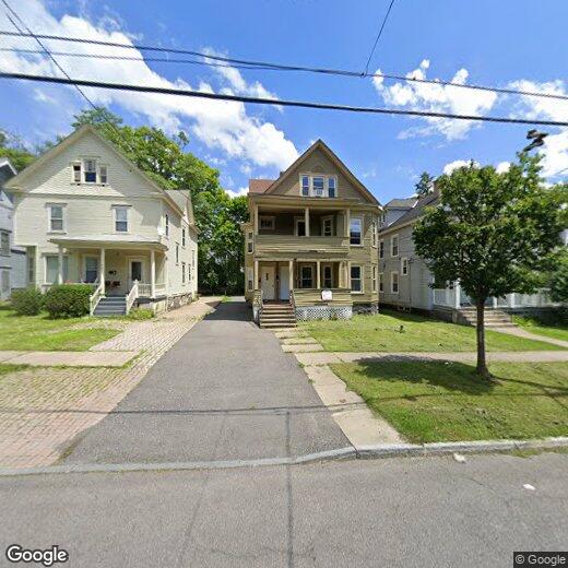 Foto principal - 833 Sumner Ave