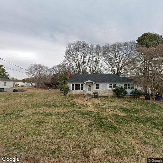 Primary Photo - 1621 Advent St