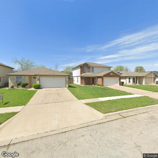Primary Photo - 1302 Fox Creek Dr
