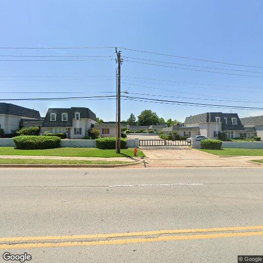 Primary Photo - 11417 N May Ave