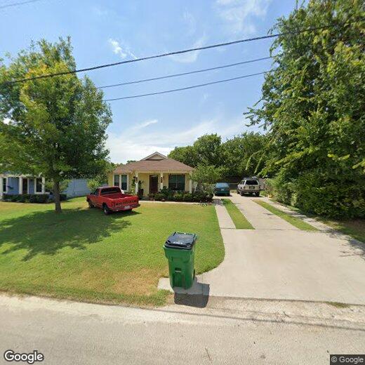 Primary Photo - 405 W Oak St