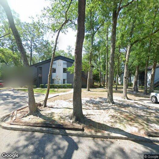 Primary Photo - 202 Riverbend Dr