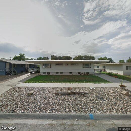 Primary Photo - 705 S Prairie Ave