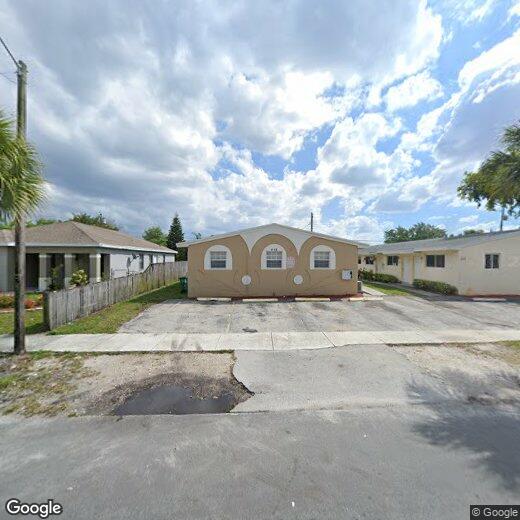 Primary Photo - 713 SW 3rd Pl