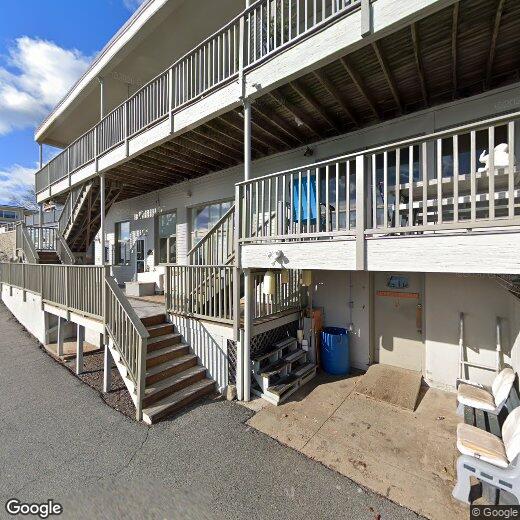 Primary Photo - 8 Ferry Ln