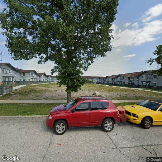 Primary Photo - 9040-9060 N 85th St