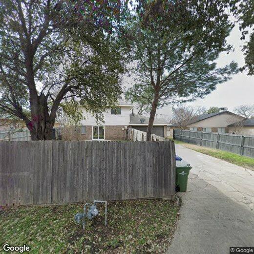 Foto principal - 2623 Summertree Dr