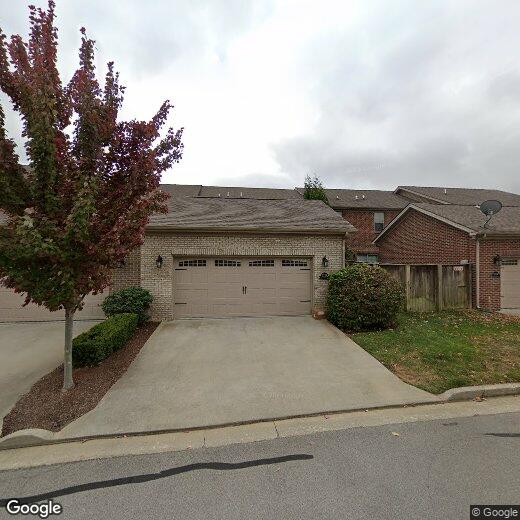 3328 Beaumont Centre Cir, Lexington, KY 40513 Townhome Rentals in