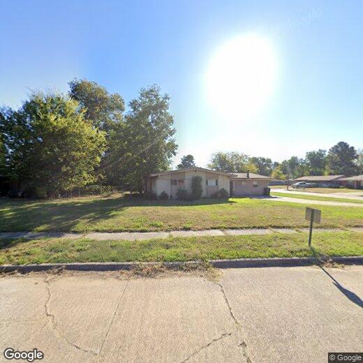 Foto principal - 3 or 4 bedroom home. Spacious great location