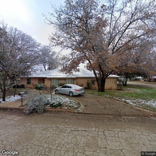 Foto principal - 3702 High Meadows Dr