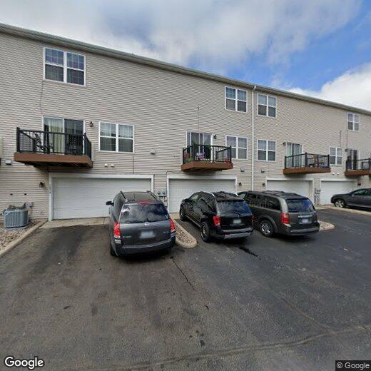 7860 Old Carriage Ct, Shakopee, MN 55379 Townhome Rentals in Shakopee