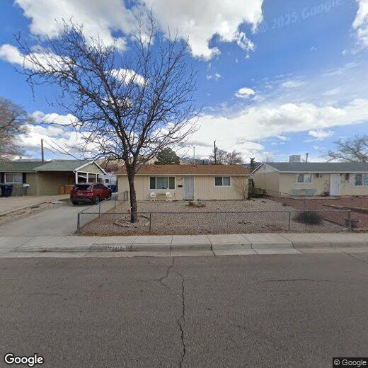 Primary Photo - 2412 Dorothy St NE