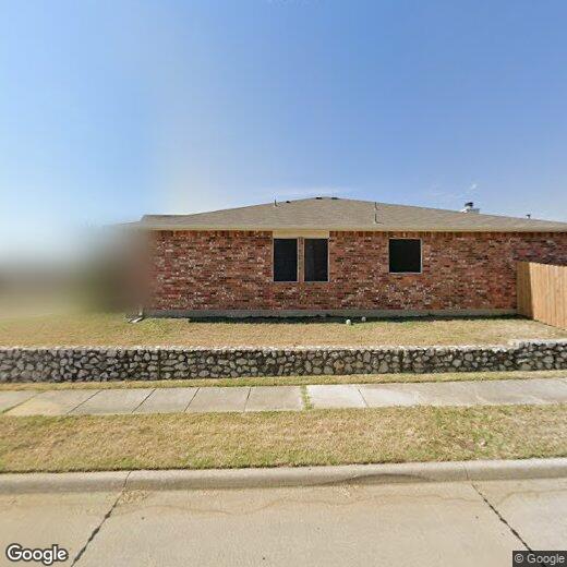 Primary Photo - 3400 Fashion St