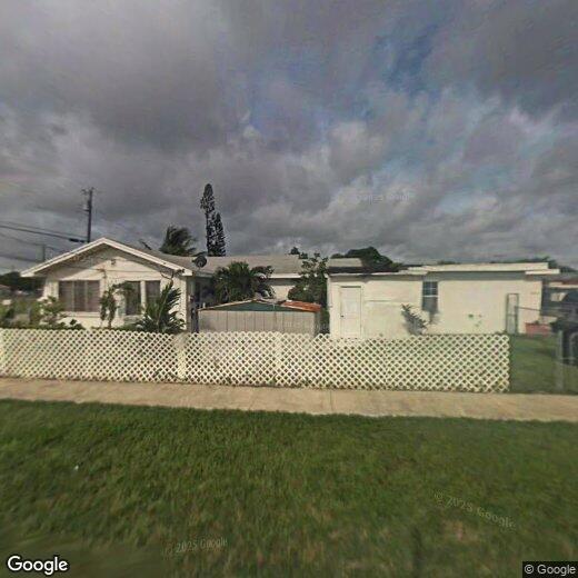 Foto principal - 445 NE 171 St