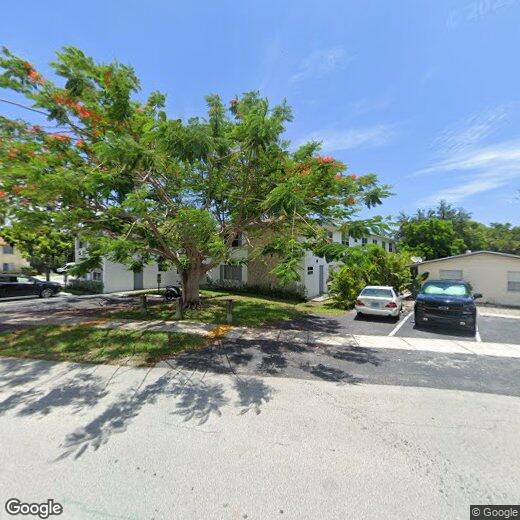 Foto principal - 700 SE 13th St