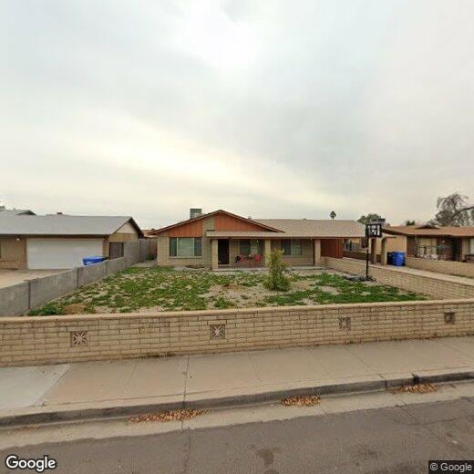 Foto principal - 8907 West Campbell Ave