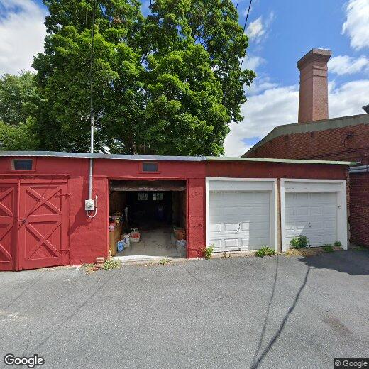 Foto principal - 128 E 4th St