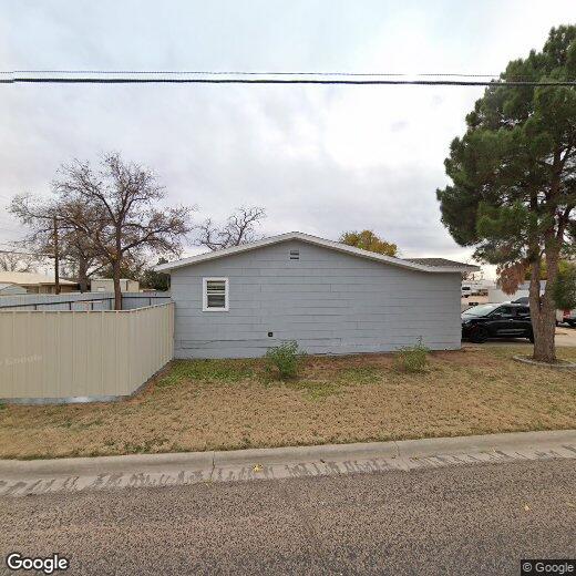 810 NE 1st St, Andrews, TX 79714 House Rental in Andrews, TX