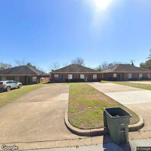 Foto principal - 2 bedroom 2 bath Duplex