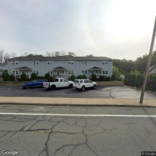 2052B8 Main St, Cranston, RI 02823 Condo for Rent in Cranston, RI