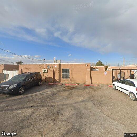 Primary Photo - 920 San Pedro Dr SE
