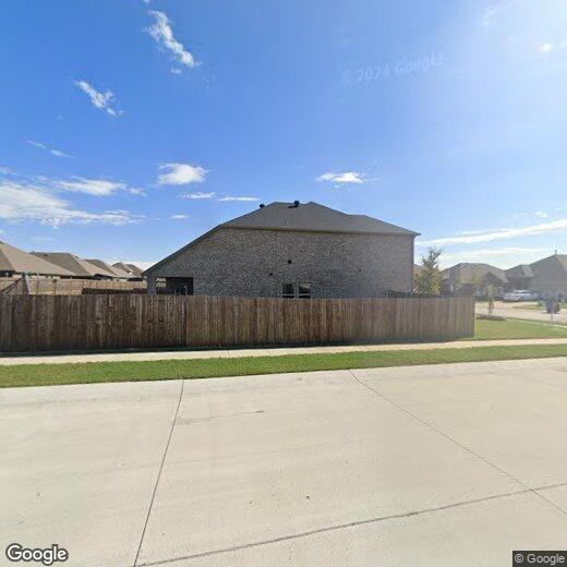 Primary Photo - 516 Rawhide Way