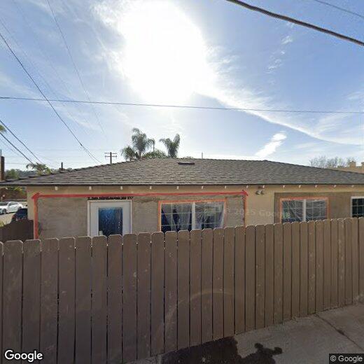 Primary Photo - 5562 Riley St
