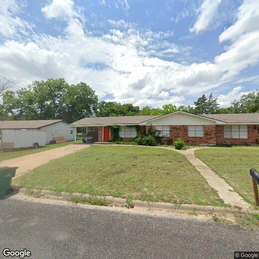 292 Barker St, Stephenville, TX 76401 Townhouse for Rent in