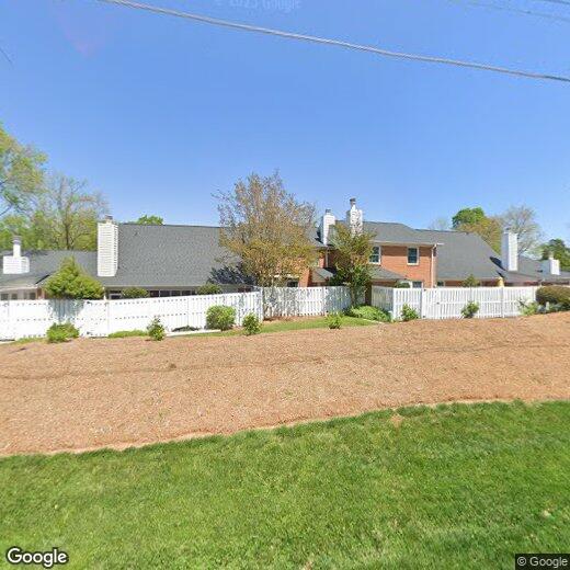 Foto principal - Beautifully Maintained 3-Bed, 2.5-Bath Condo in Wedgewood