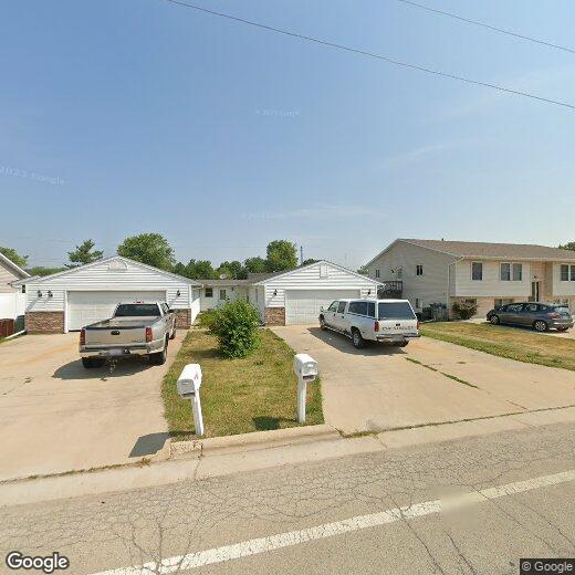 Primary Photo - 1413 Dakota Drive