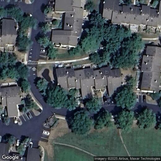 Primary Photo - 95 Thoreau Dr