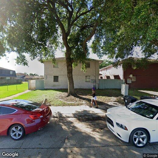 Foto principal - 10921 Roger Dr