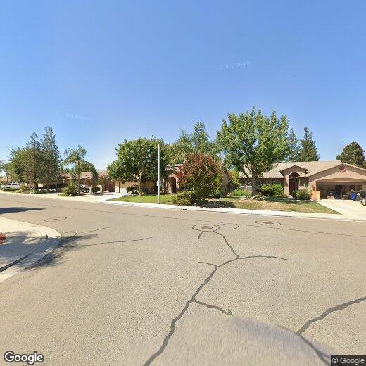 Foto principal - 3 bedroom 2 bathroom in a desirable SE Vis...