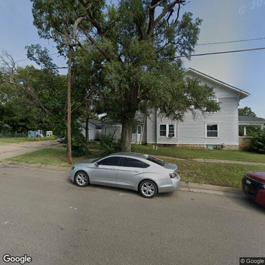 Primary Photo - 203 N Taylor St