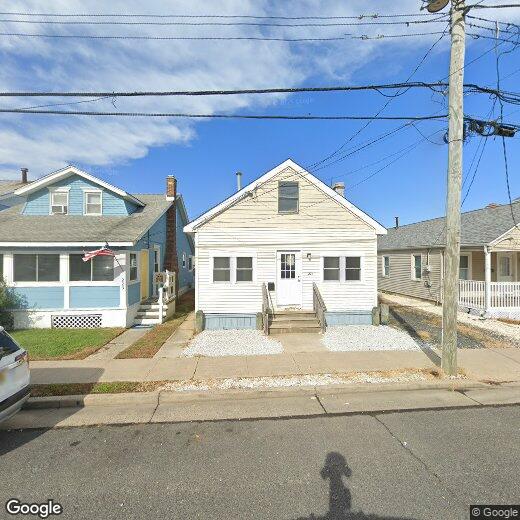 221 2nd Ave, Manasquan, NJ 08736 House for Rent in Manasquan, NJ