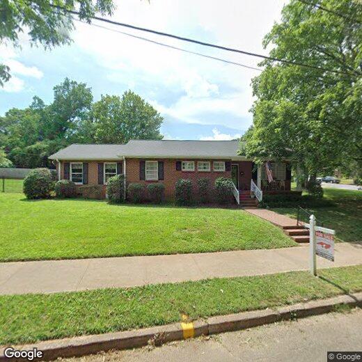 425 Lakeside Dr, Statesville, NC 28677 House Rental in Statesville