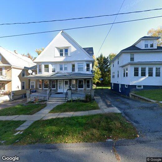 Primary Photo - 909 Park St