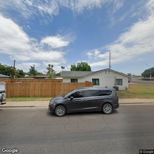 Foto principal - 922 E University Dr