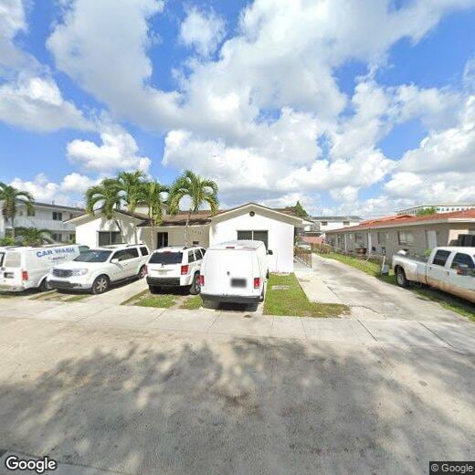 Primary Photo - 467 E 23rd St