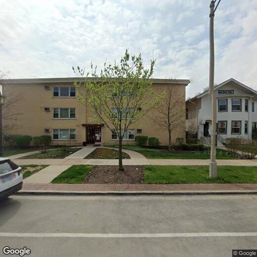 Primary Photo - 301 Chicago Ave
