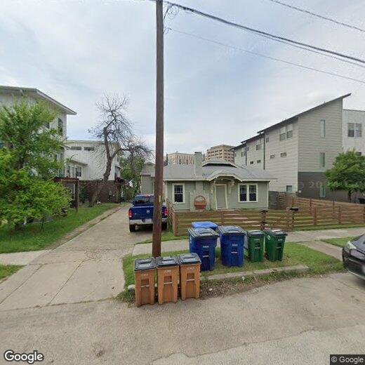 Foto principal - 605 Elmwood Pl