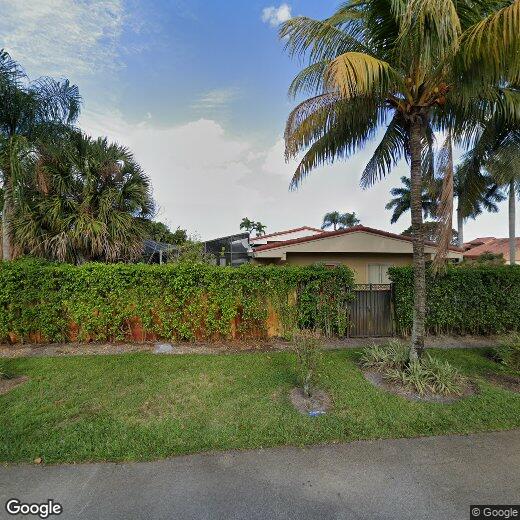 Primary Photo - 7345 N Oakmont Dr
