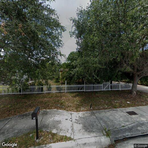 Foto principal - 1205 NW 23rd Ave