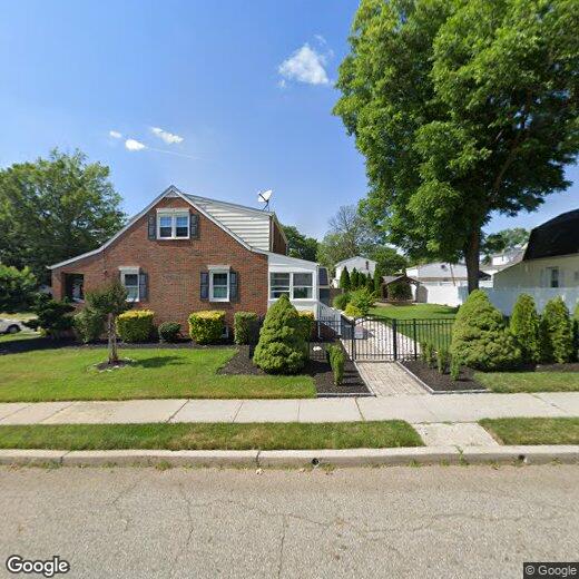 Primary Photo - 62 Lee Ave