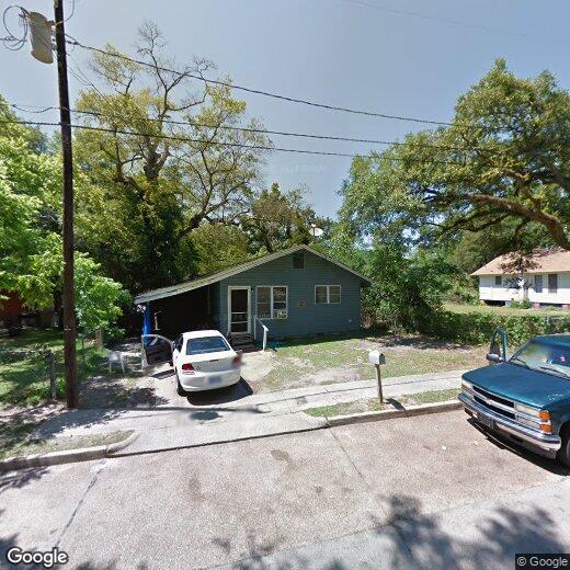 Primary Photo - 754 Farnell St